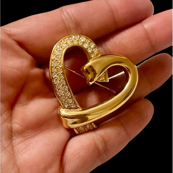 Swarovski Gold Heart with Crystal Rhinestone Brooch Pin - Picture 2 of 5